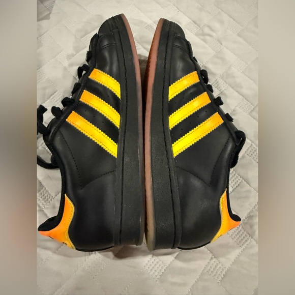 Adidas Superstar Black And Gold Sneakers Size 5.5 Shoes - Picture 5 of 11